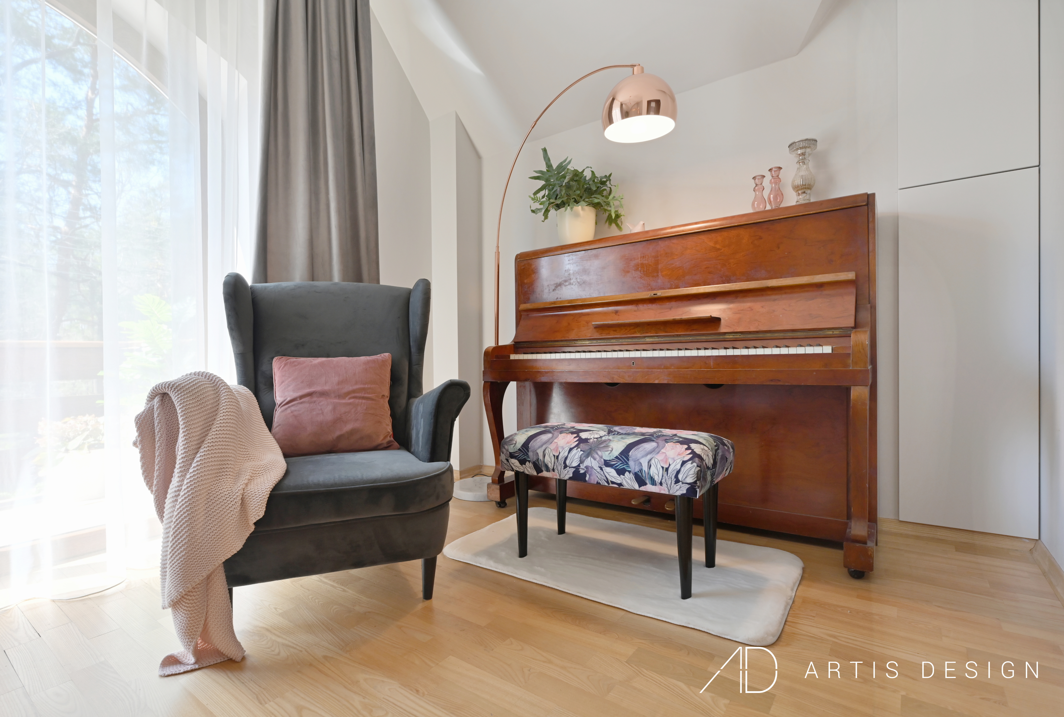 Projekt: Sypialnia ze skosami | Artis Design: Studio projektowe